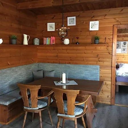 Dachsbau Semesterbostad